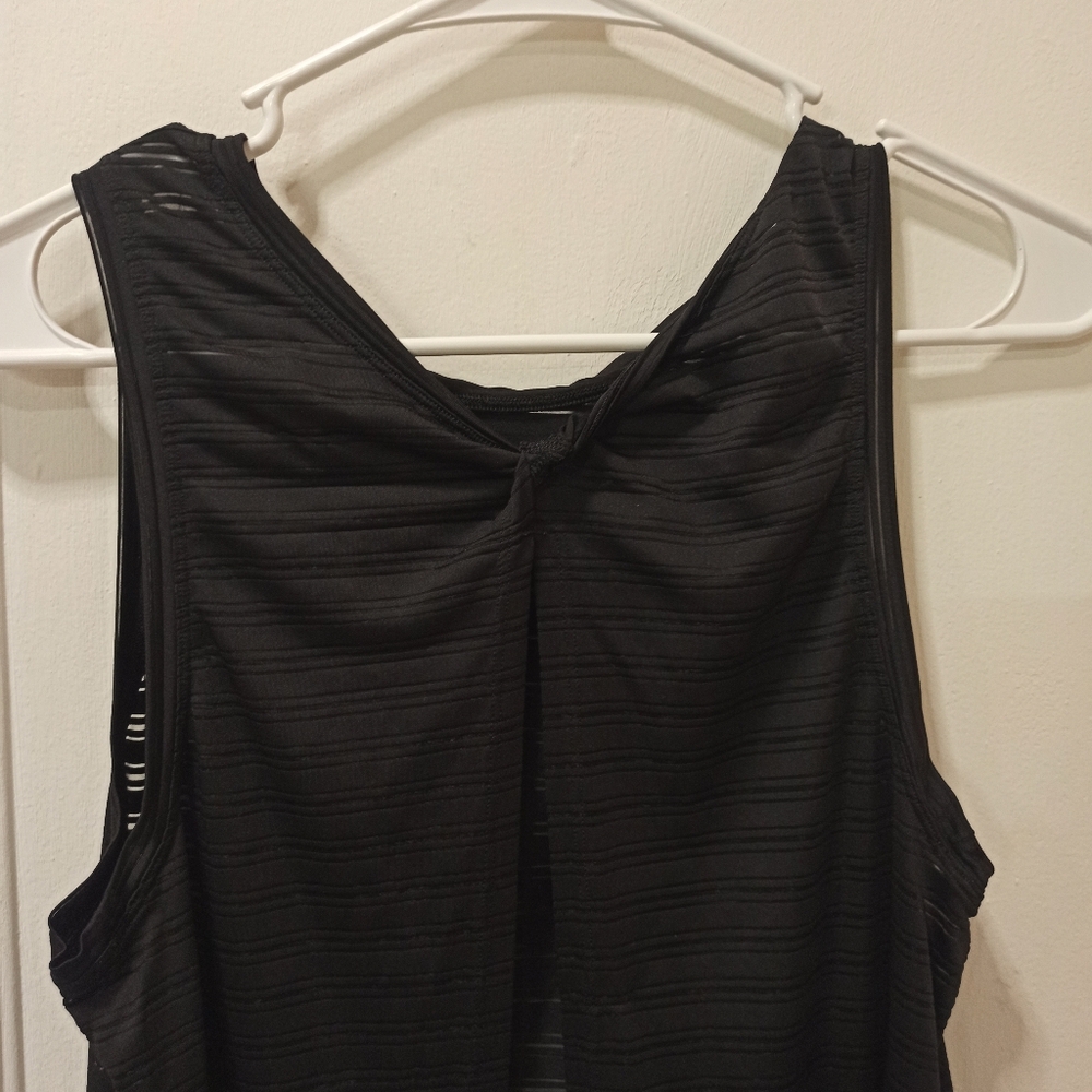 Lululemon Women's Meet Halfway Tank*Striped Black Size 8 - Picture 2 of 16